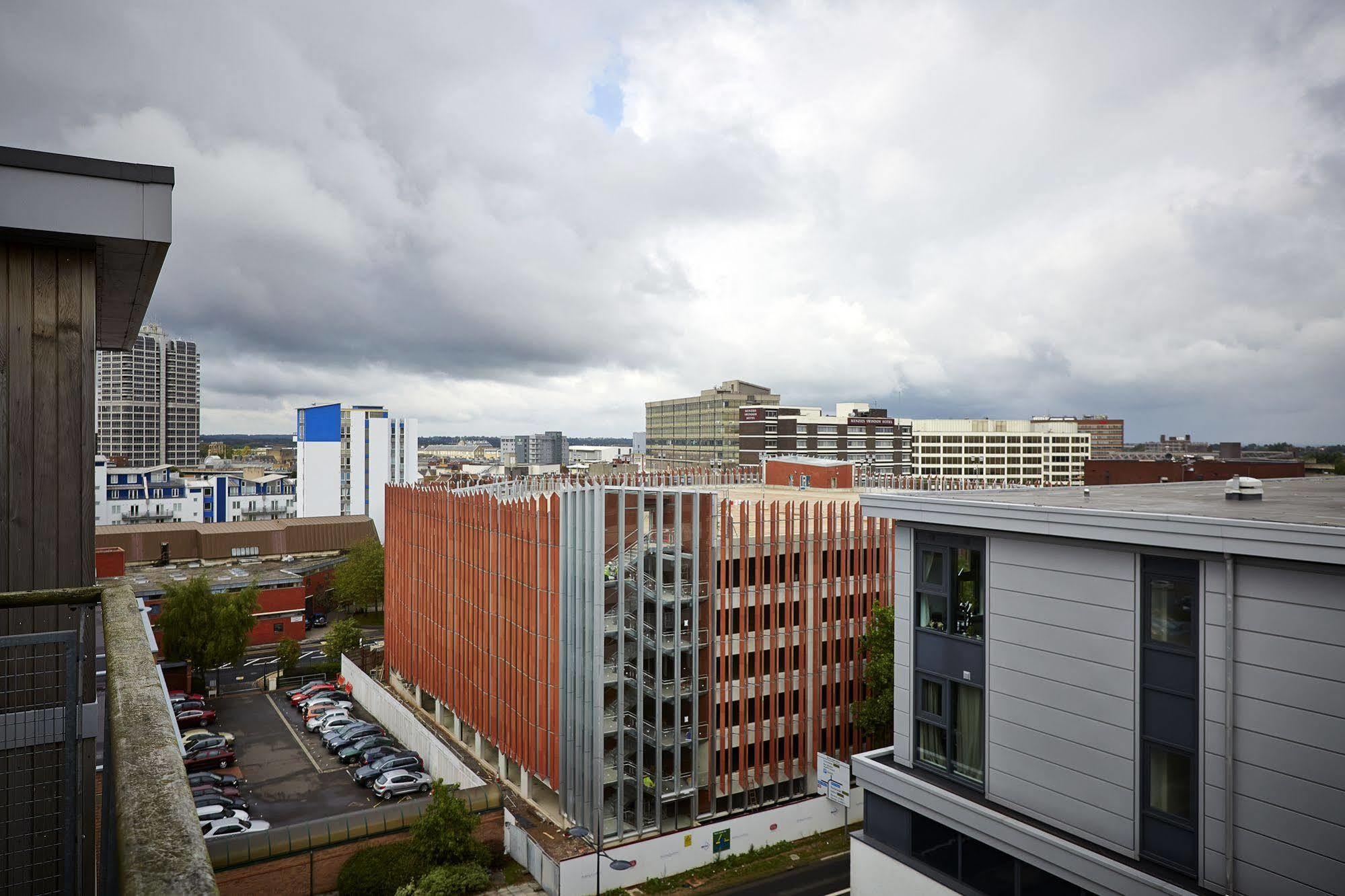 The Paramount, Swindon Apartment Exterior photo